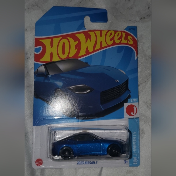 3x$20 Nissan z hotwheels - Picture 1 of 3
